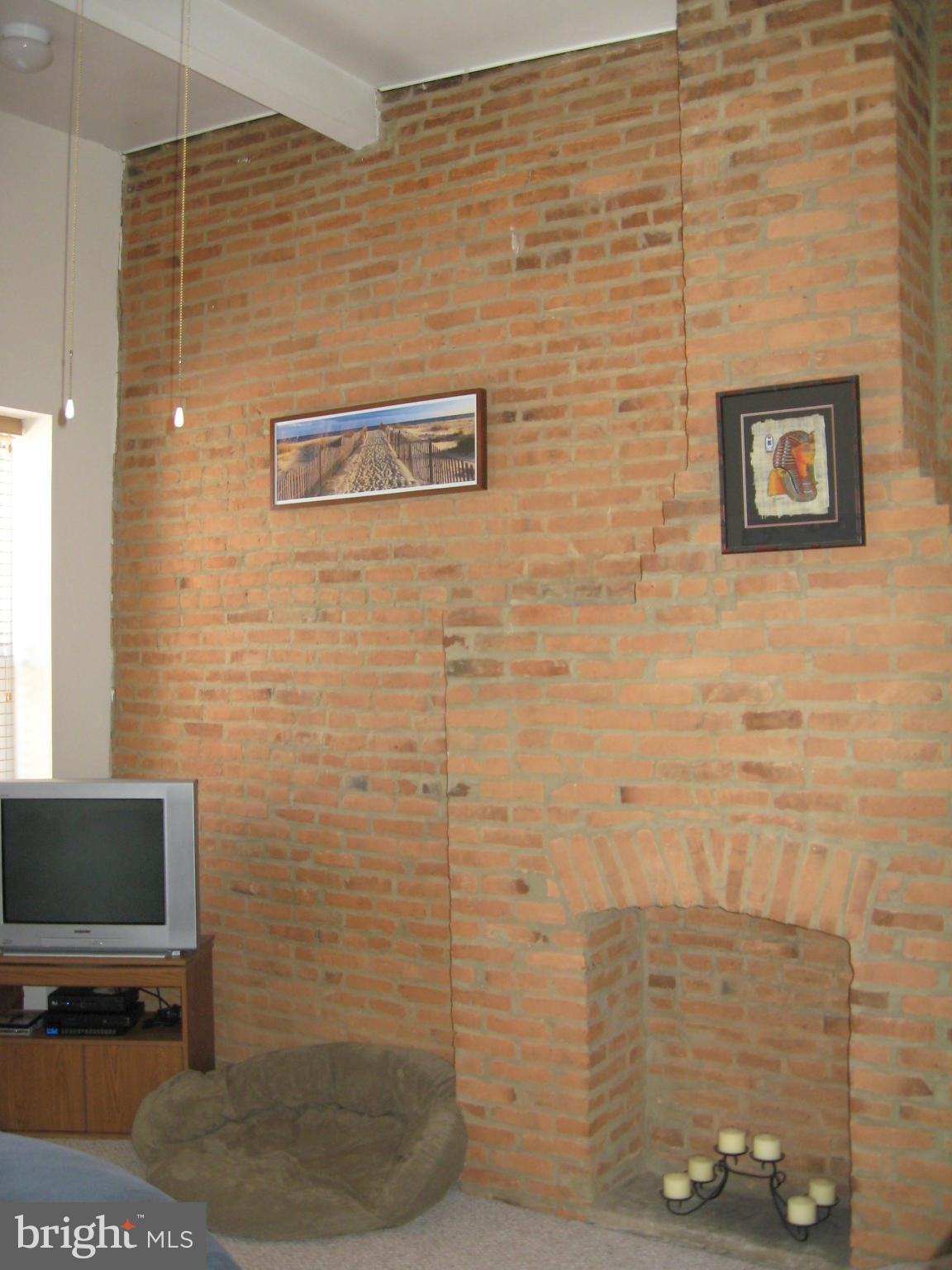 FEDERAL HILL HISTORIC DISTRICT - Residential Lease