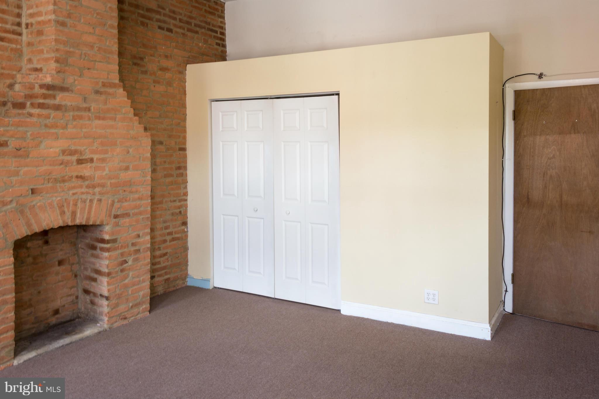 FEDERAL HILL HISTORIC DISTRICT - Residential Lease