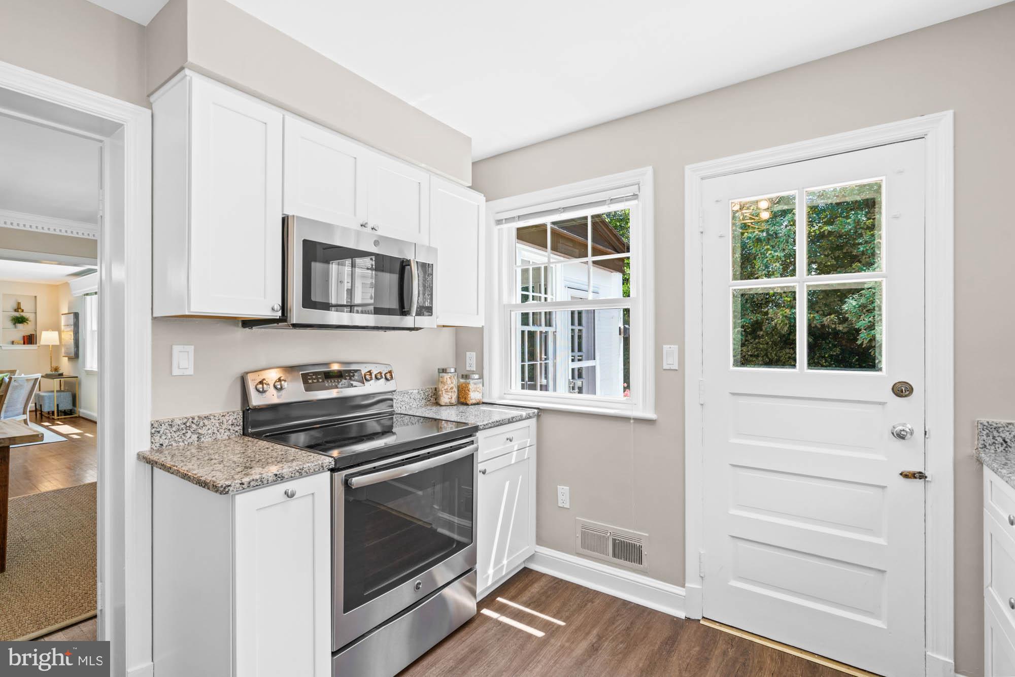 CHEVY CHASE VILLAGE - Residential