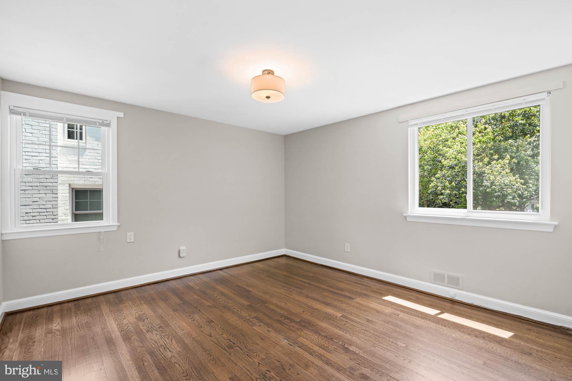 CHEVY CHASE VILLAGE - Residential