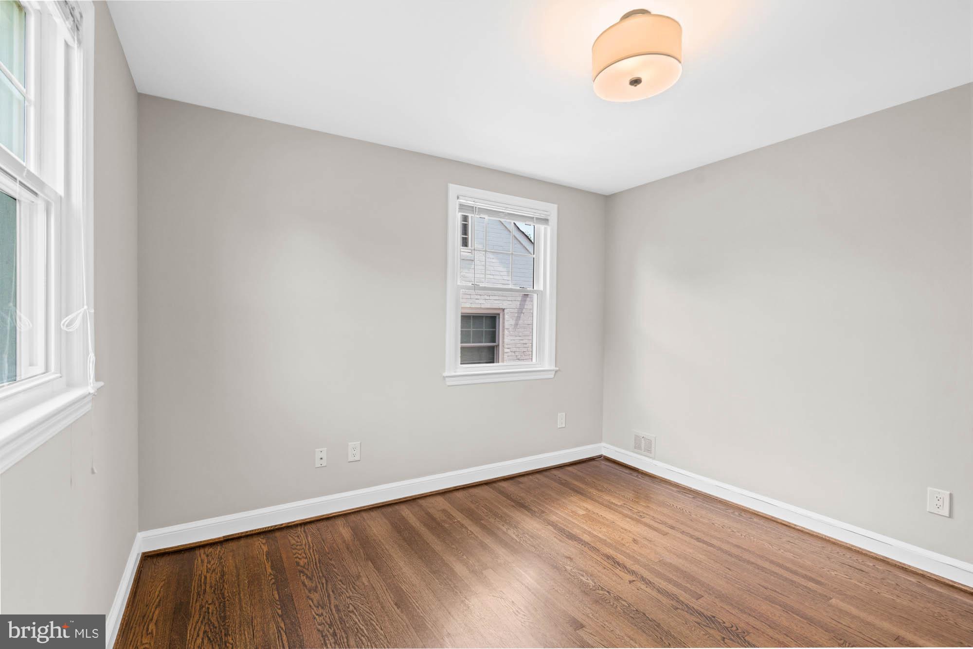 CHEVY CHASE VILLAGE - Residential