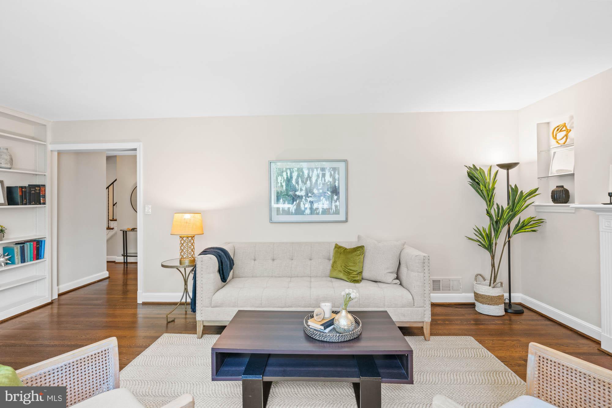 CHEVY CHASE VILLAGE - Residential