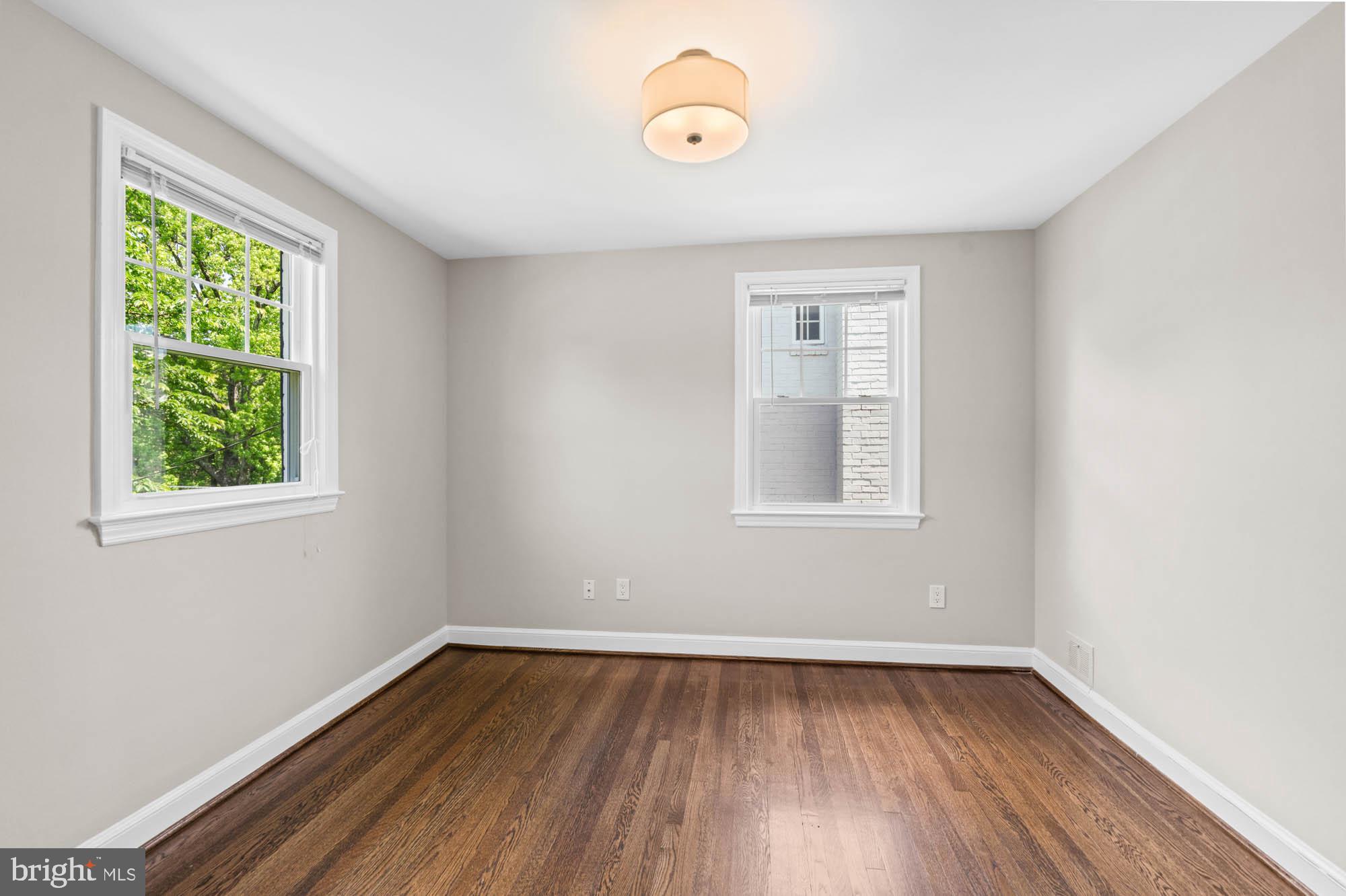 CHEVY CHASE VILLAGE - Residential