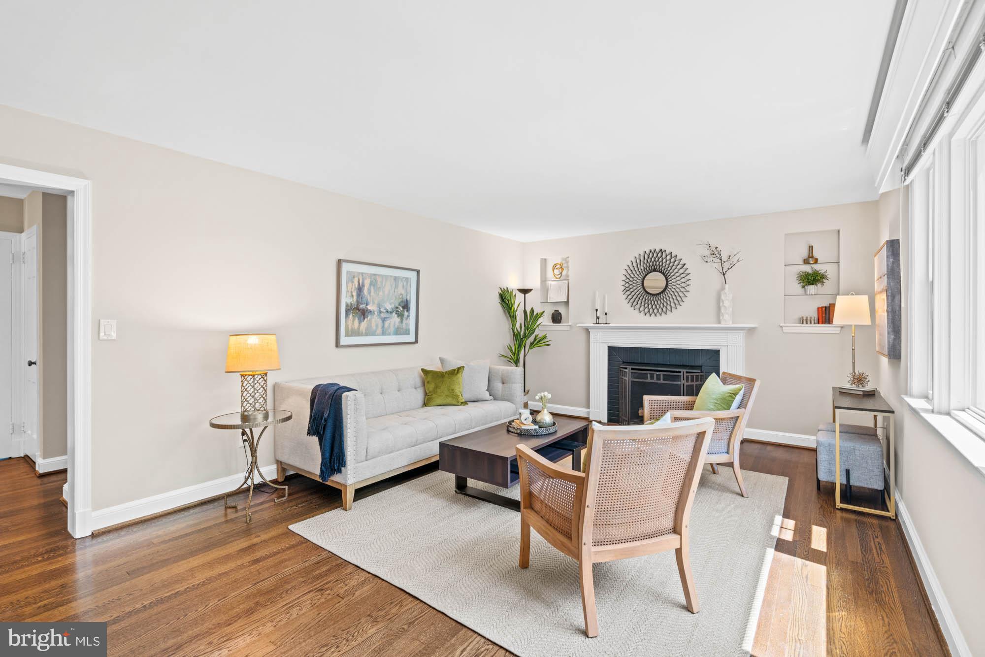 CHEVY CHASE VILLAGE - Residential