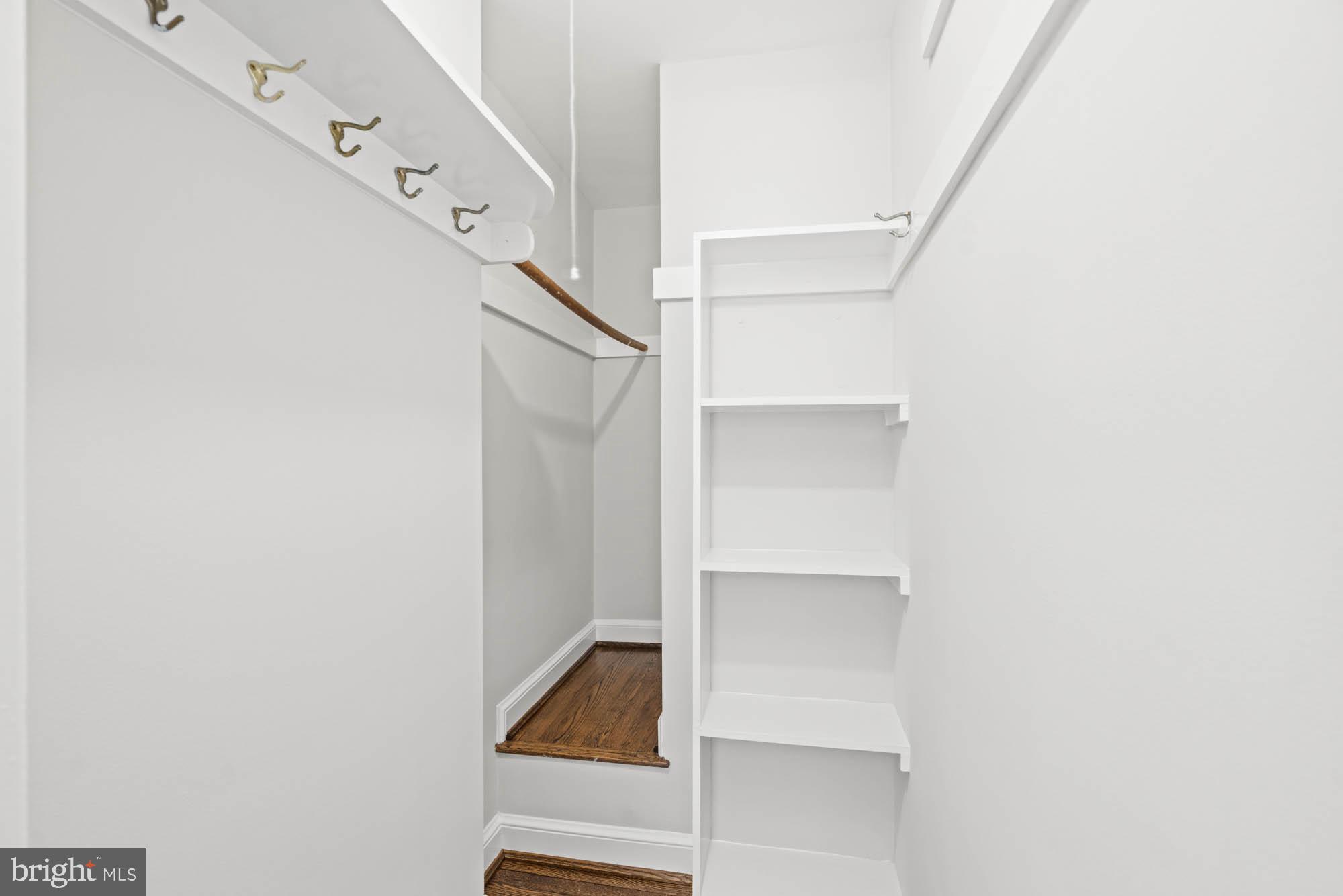 CHEVY CHASE VILLAGE - Residential