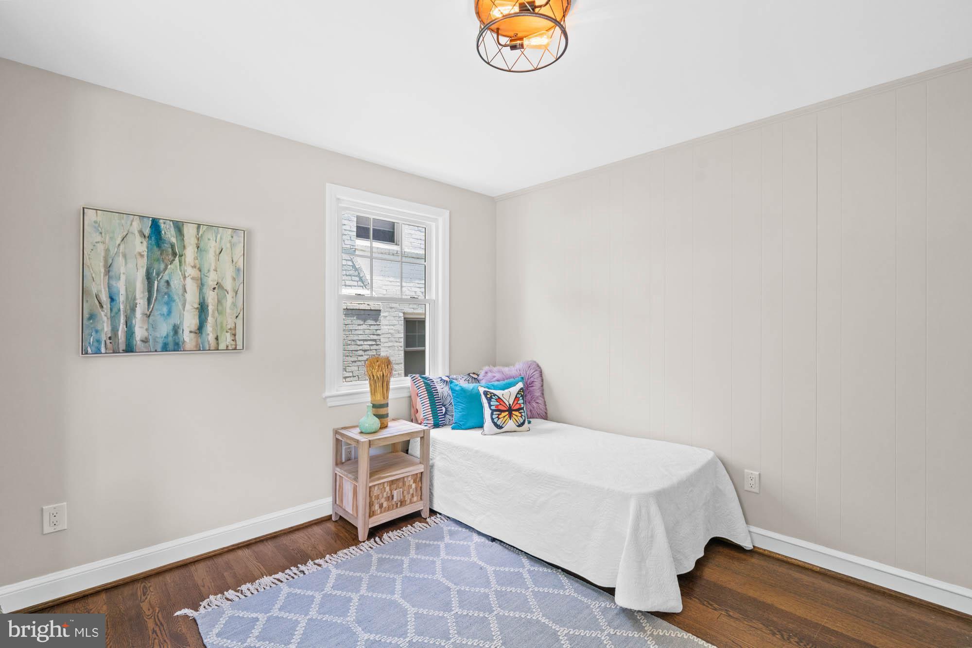 CHEVY CHASE VILLAGE - Residential