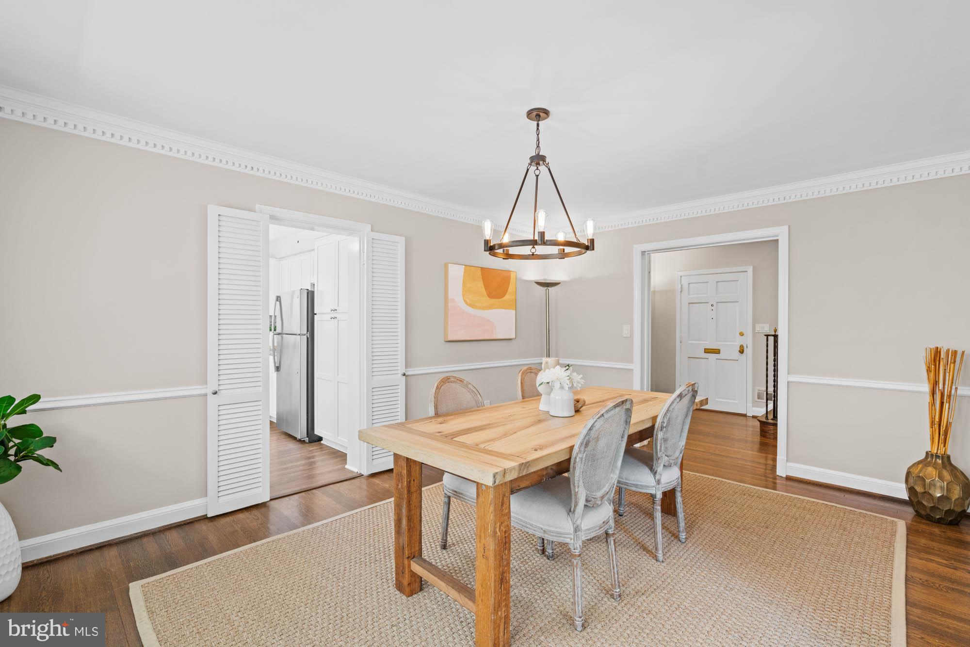 CHEVY CHASE VILLAGE - Residential