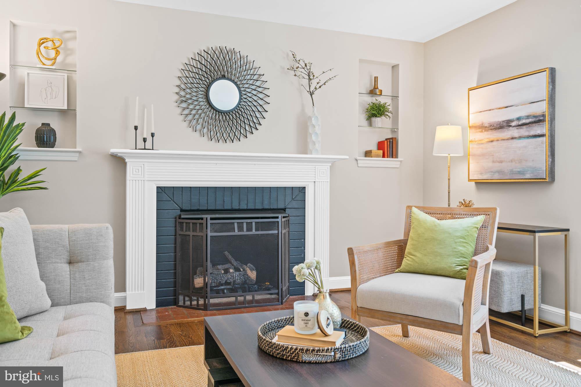 CHEVY CHASE VILLAGE - Residential