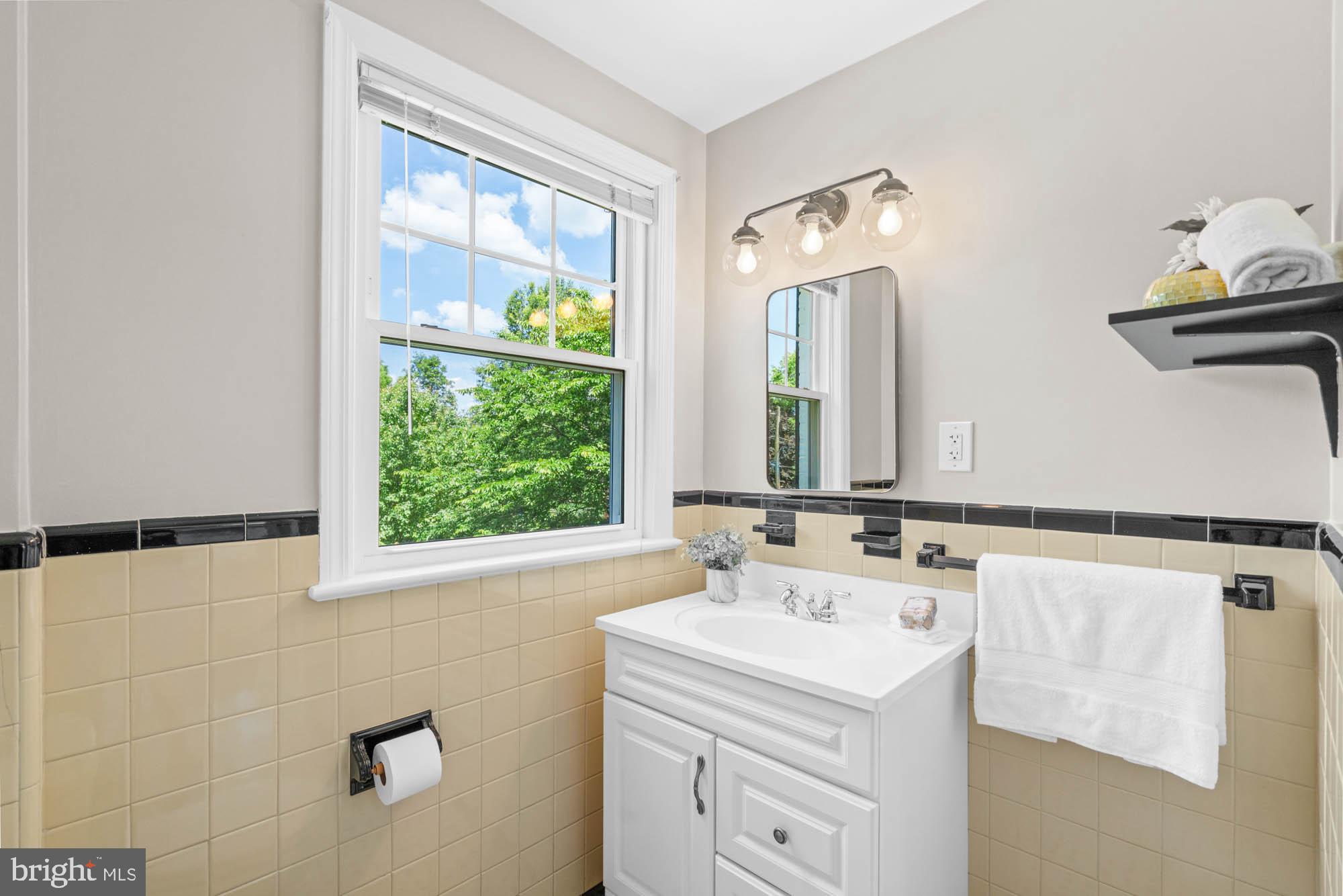 CHEVY CHASE VILLAGE - Residential