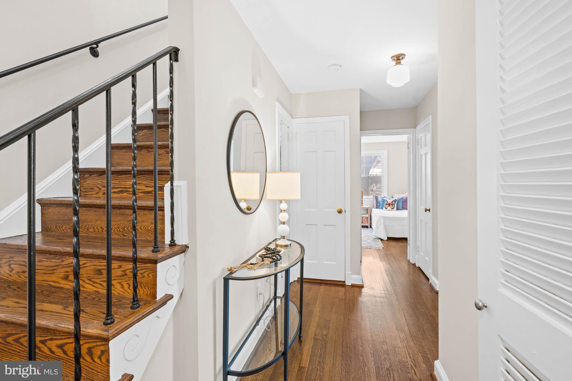 CHEVY CHASE VILLAGE - Residential