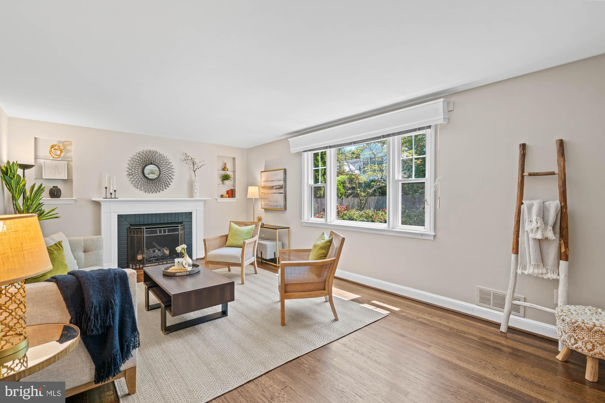 CHEVY CHASE VILLAGE - Residential