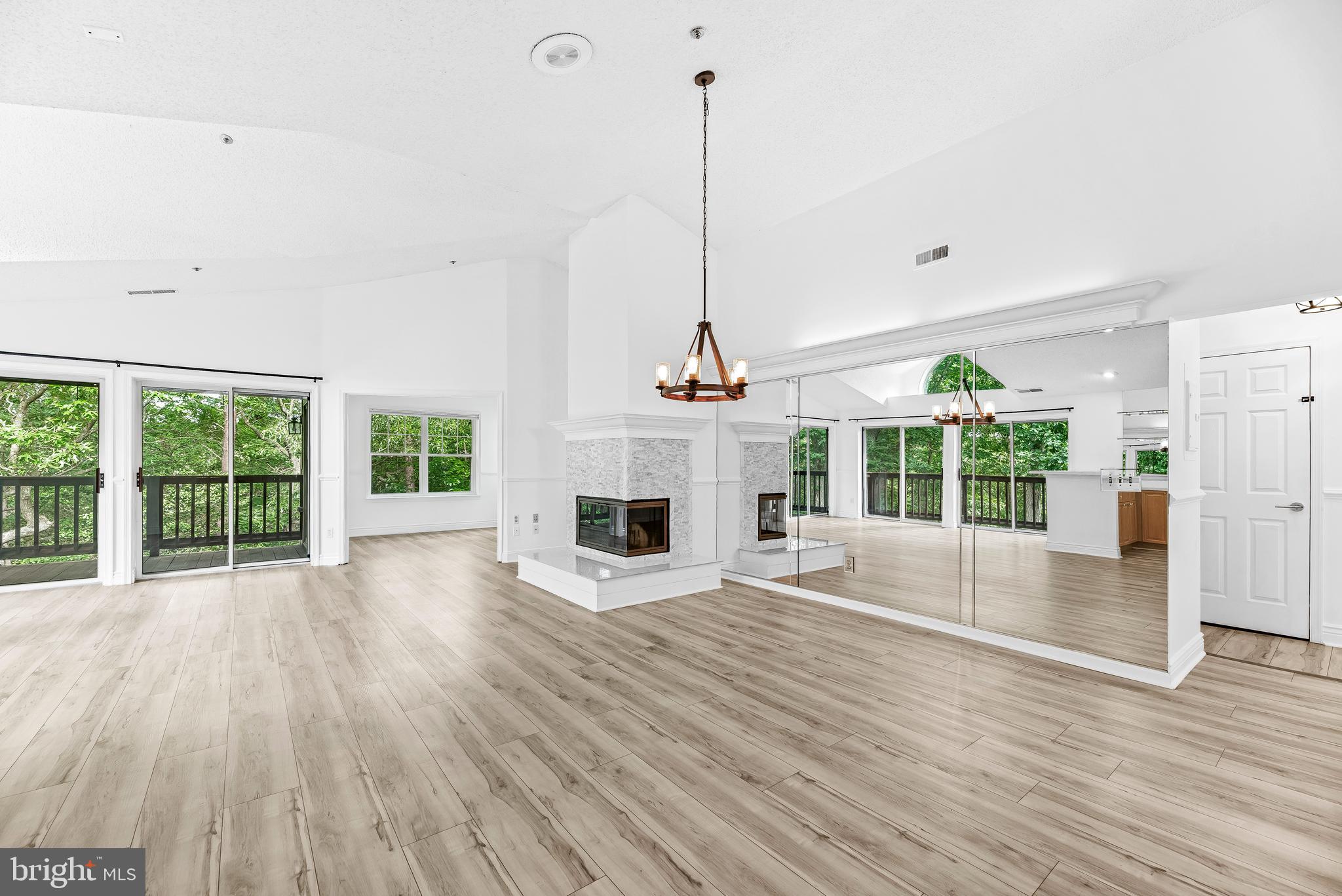 131 SQUARE RIGGER WAY 131
