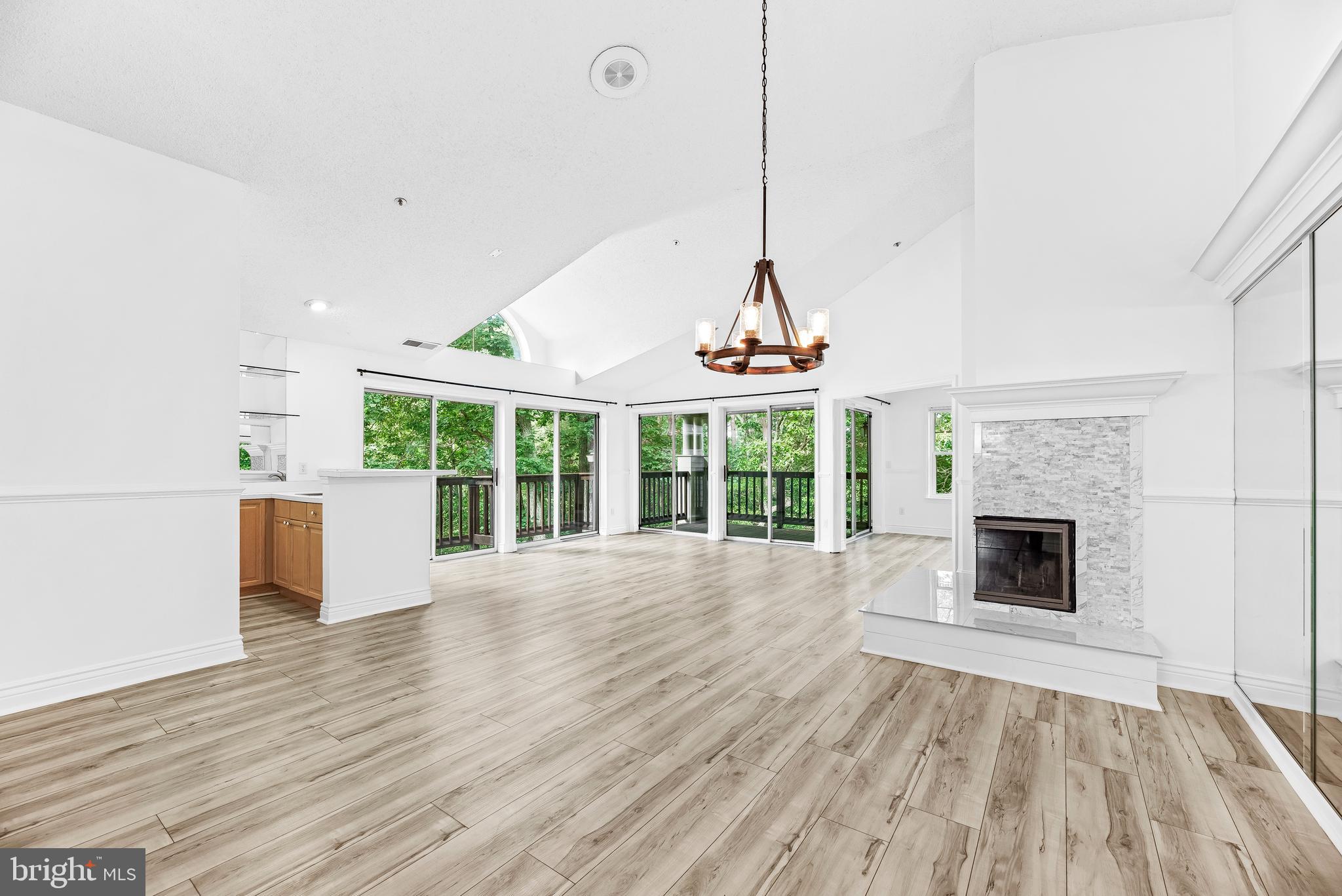 131 SQUARE RIGGER WAY 131