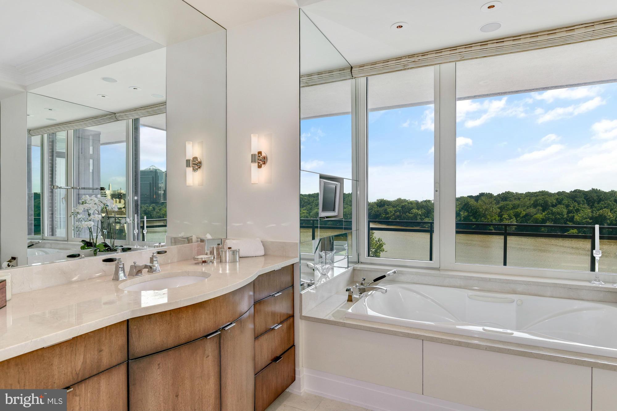 GEORGETOWN - Residential