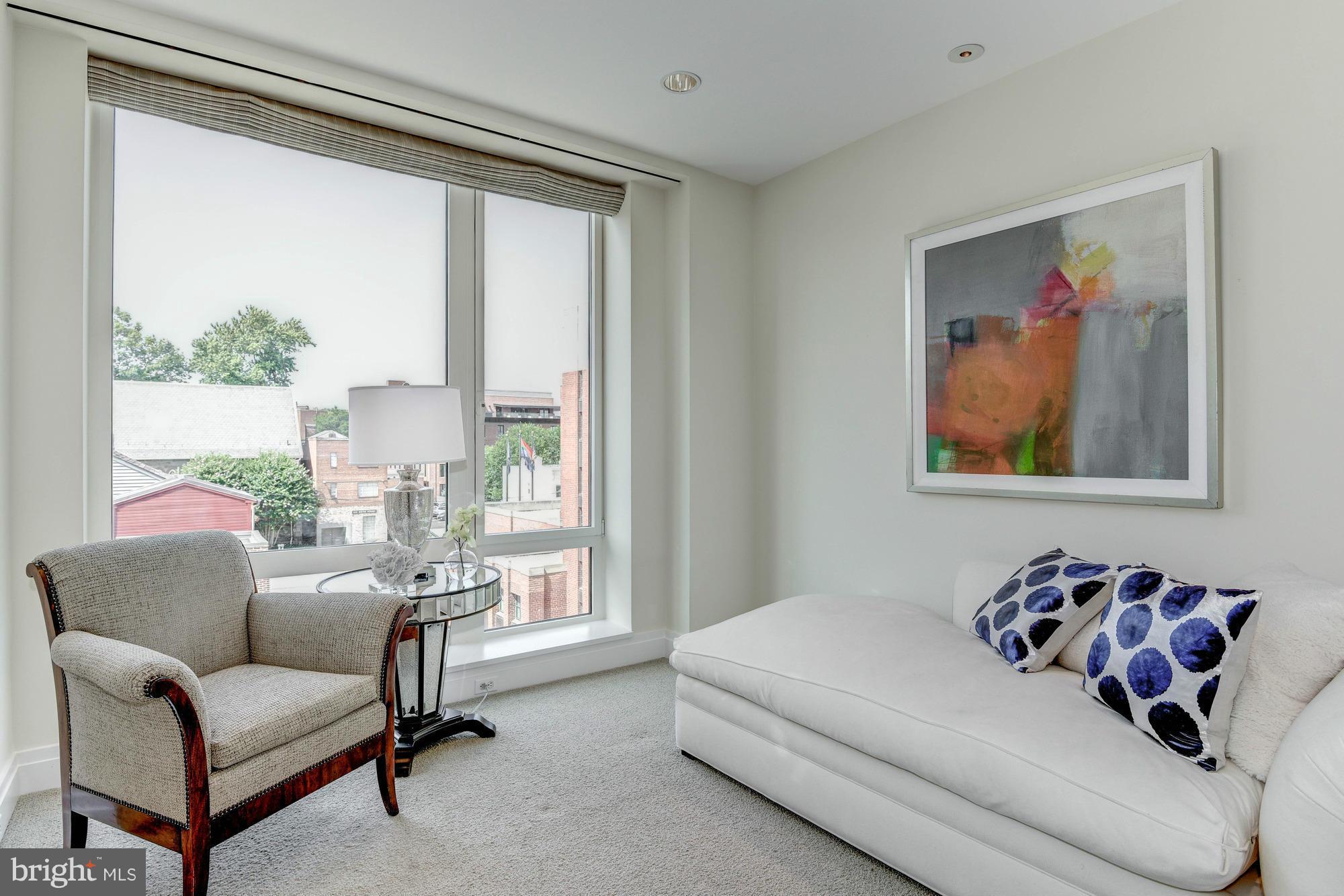 GEORGETOWN - Residential