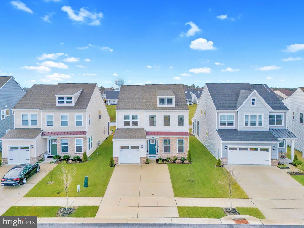 Photo of 33256 Claremont Court, MILLSBORO, DE 19966 (MLS # DESU2105900)
