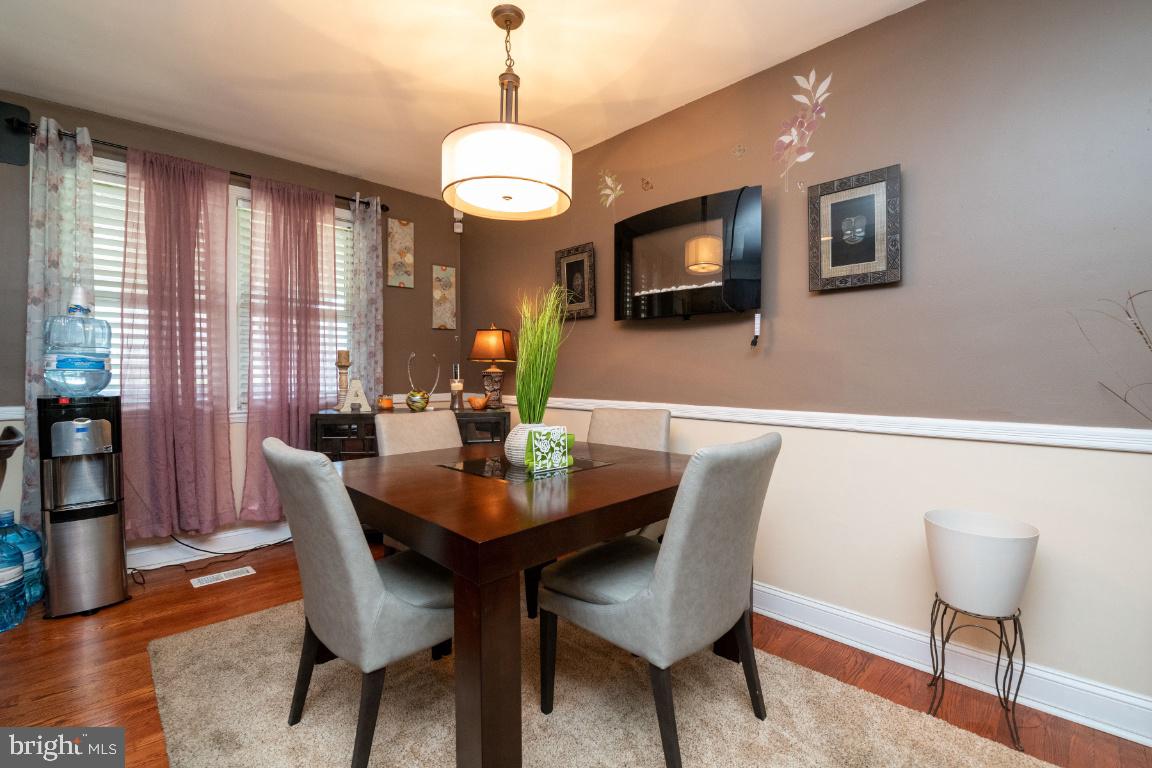 RAMBLEWOOD - Residential