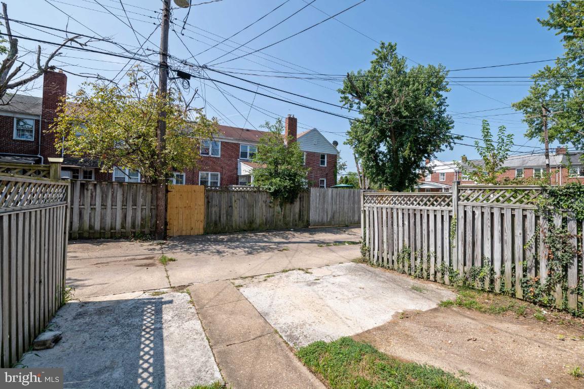 RAMBLEWOOD - Residential