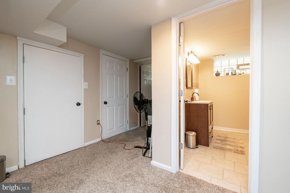 RAMBLEWOOD - Residential