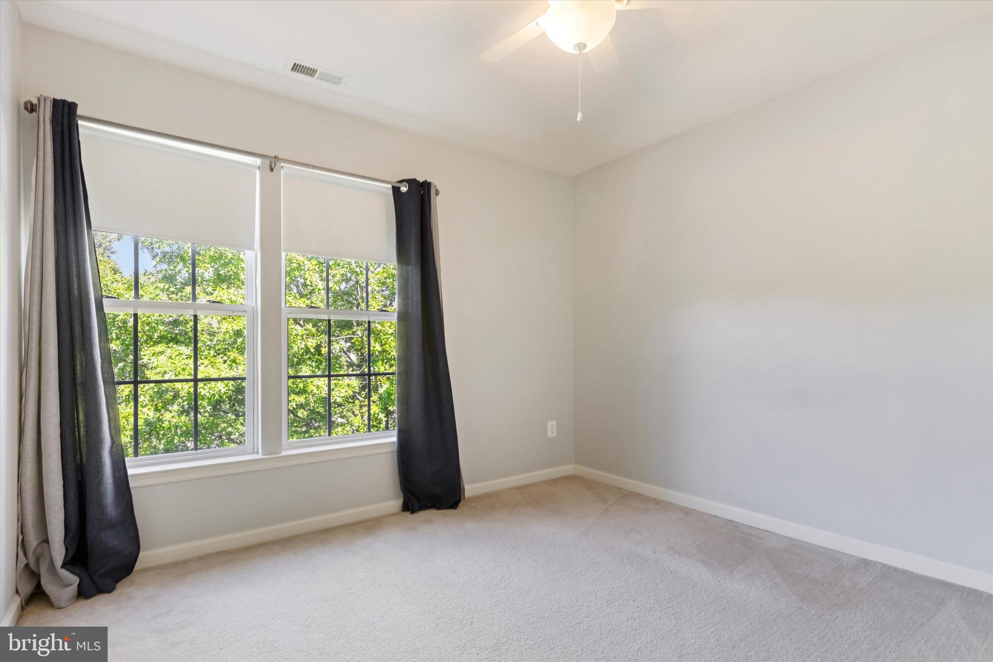 DEVON COURT - Residential