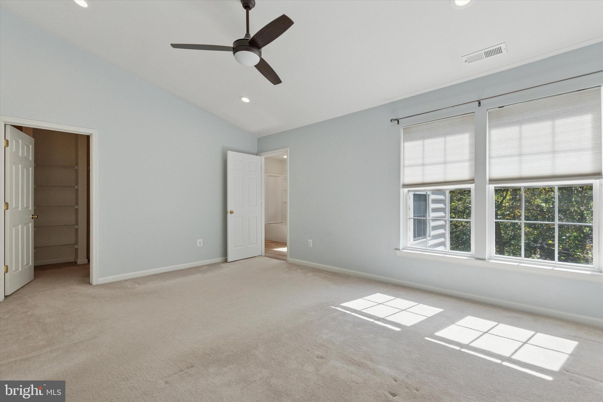 DEVON COURT - Residential