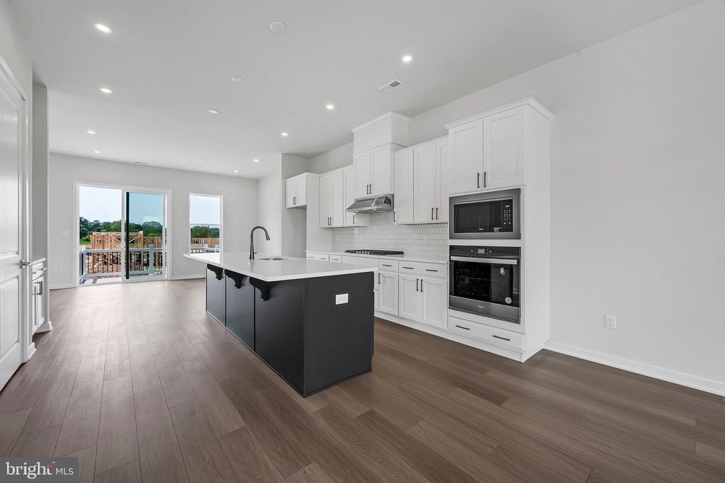 Photo of 254 River Trail Cir, KING OF PRUSSIA, PA 19406 (MLS # PAMC2157434)