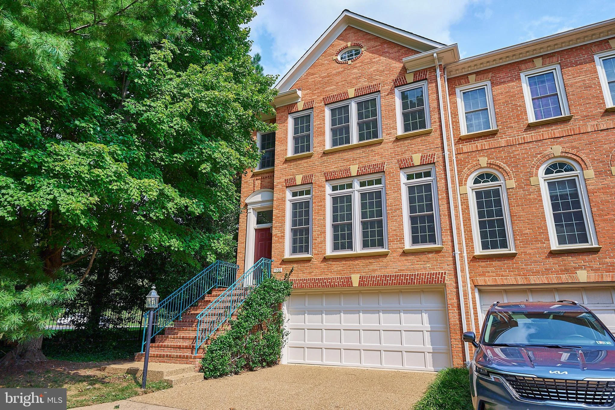 7568 Chrisland Cove, Falls Church, VA 22042
