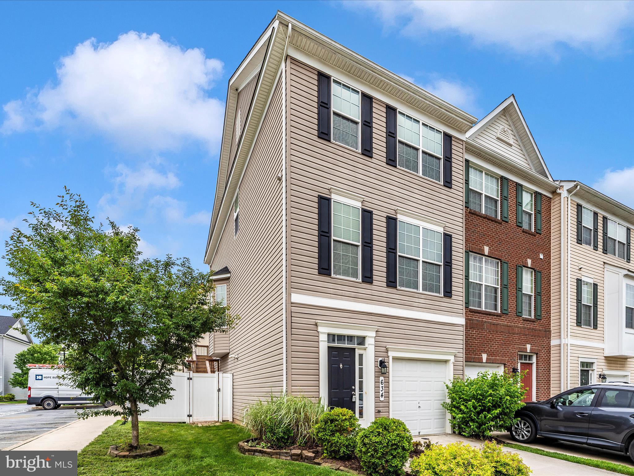 BALLENGER CREEK CENTER POND - Residential