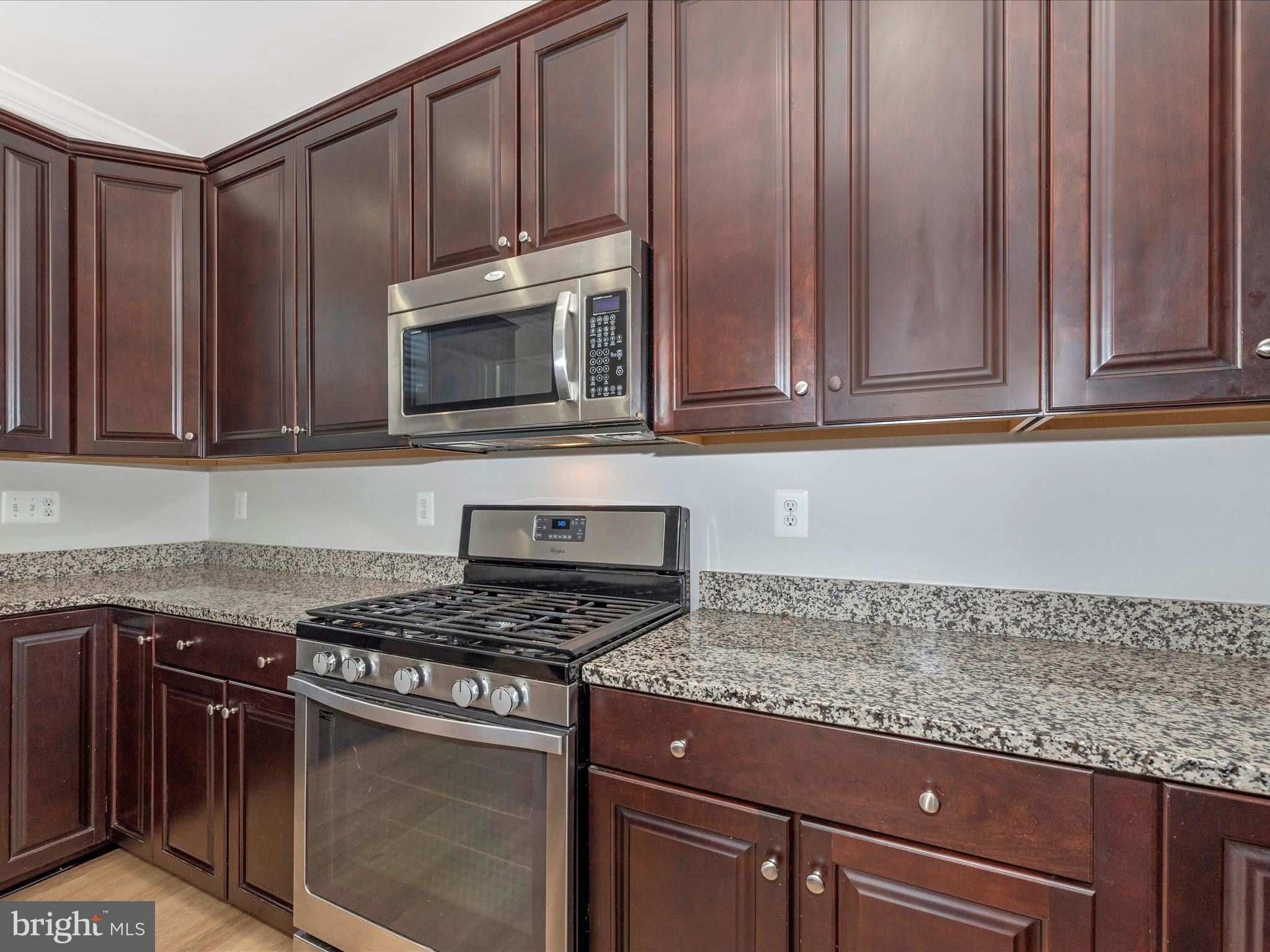 BALLENGER CREEK CENTER POND - Residential