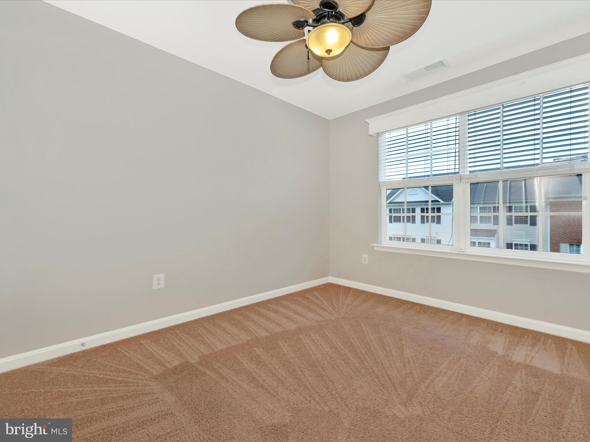 BALLENGER CREEK CENTER POND - Residential