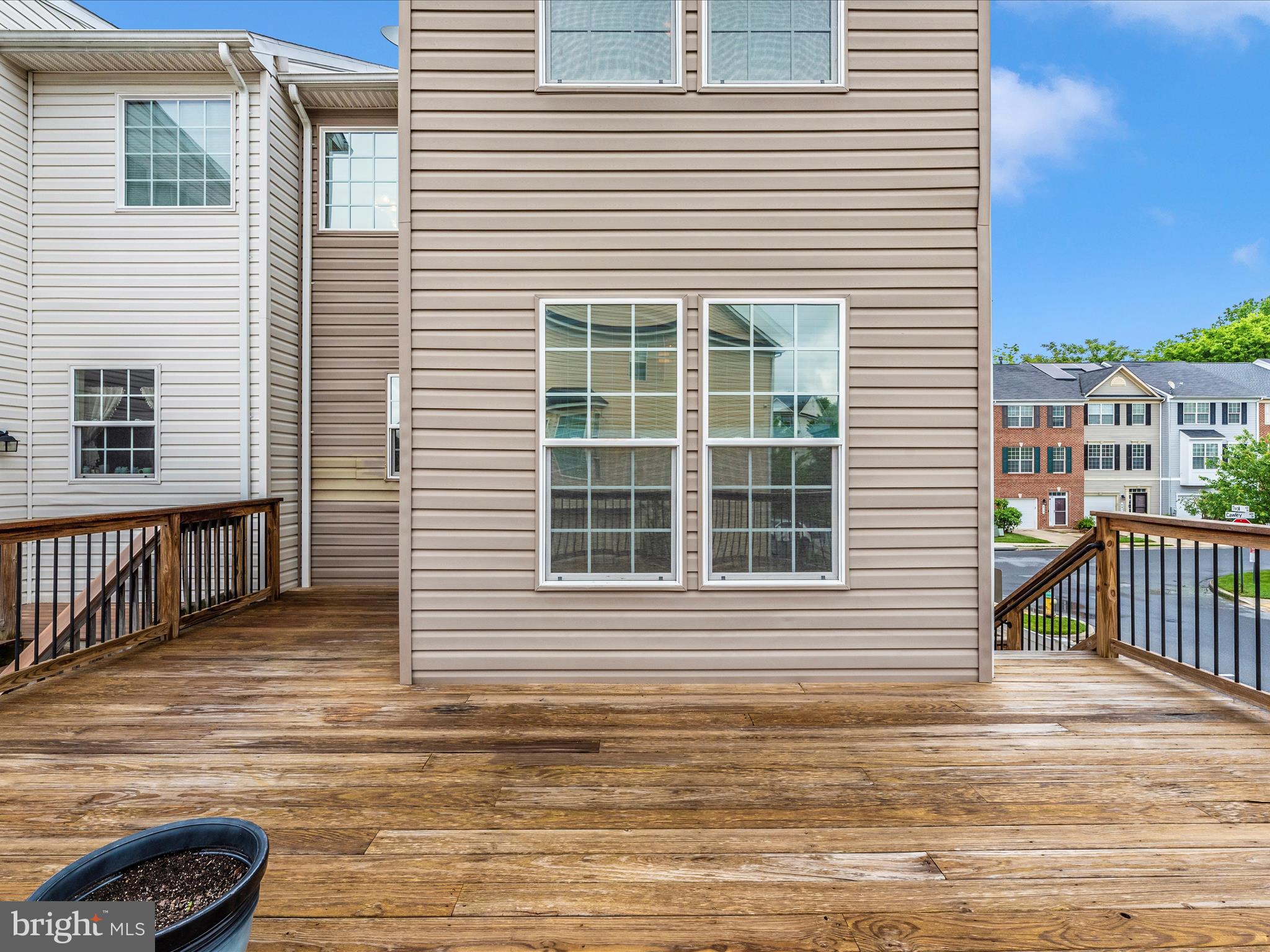 BALLENGER CREEK CENTER POND - Residential