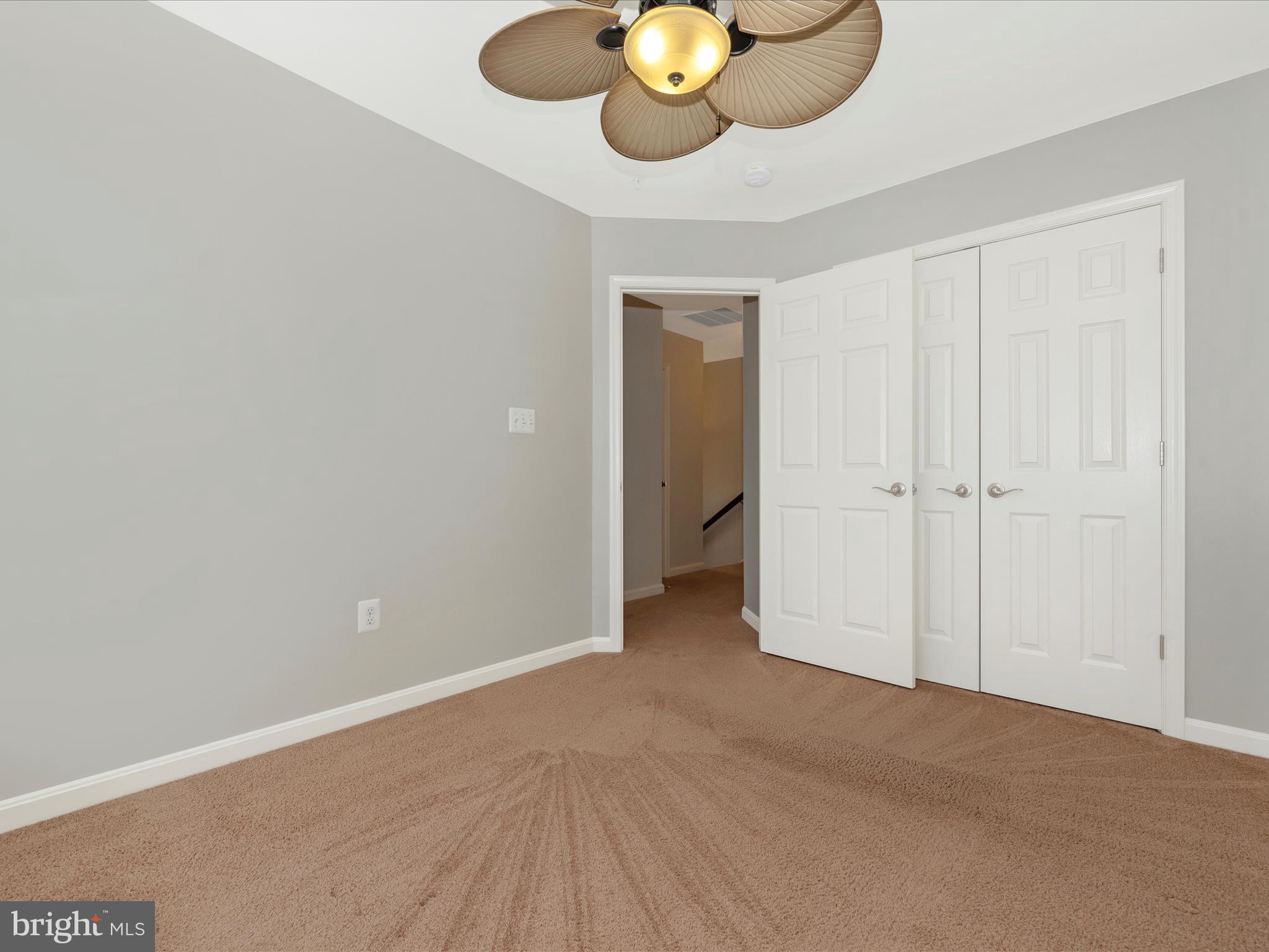 BALLENGER CREEK CENTER POND - Residential