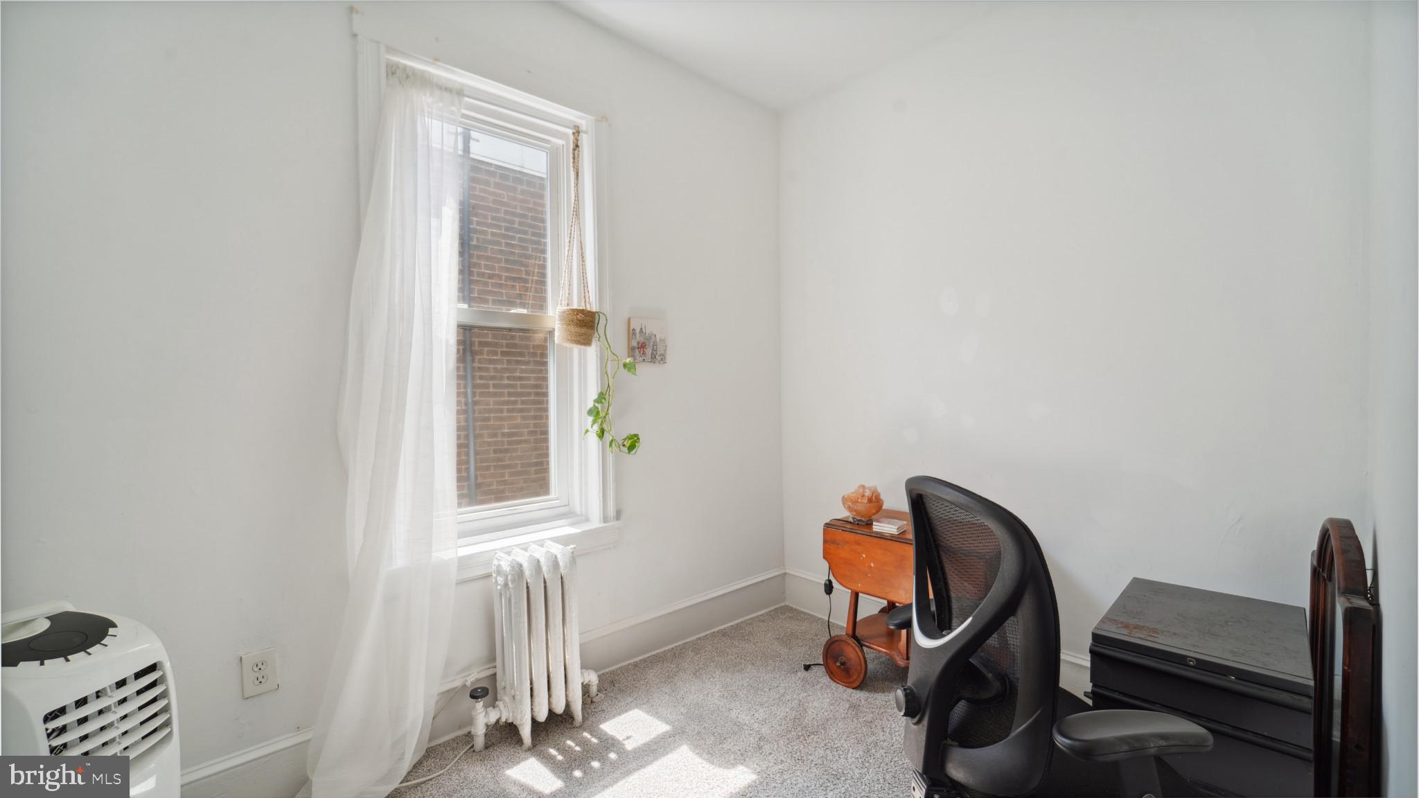 GERMANTOWN (EAST) - Residential