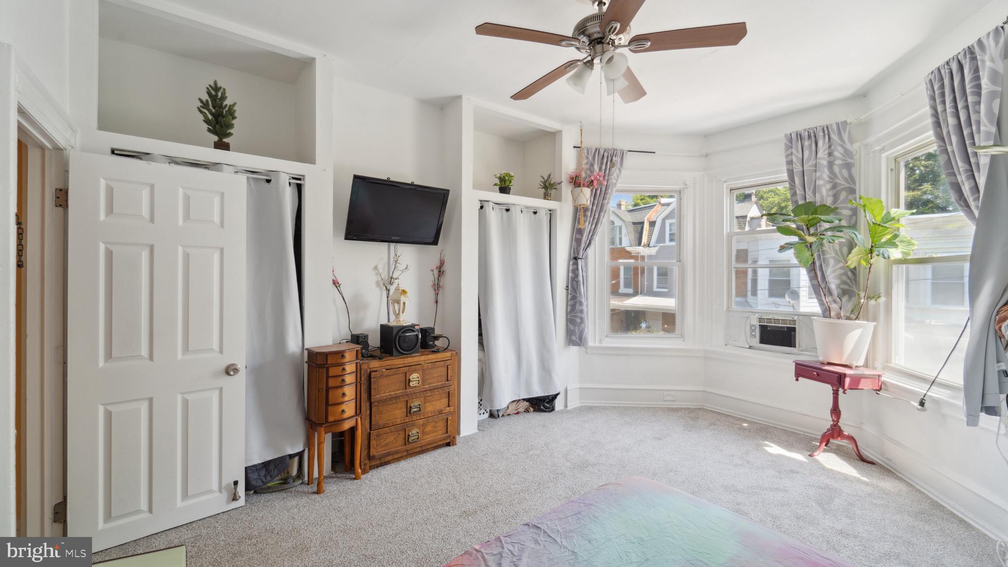 GERMANTOWN (EAST) - Residential