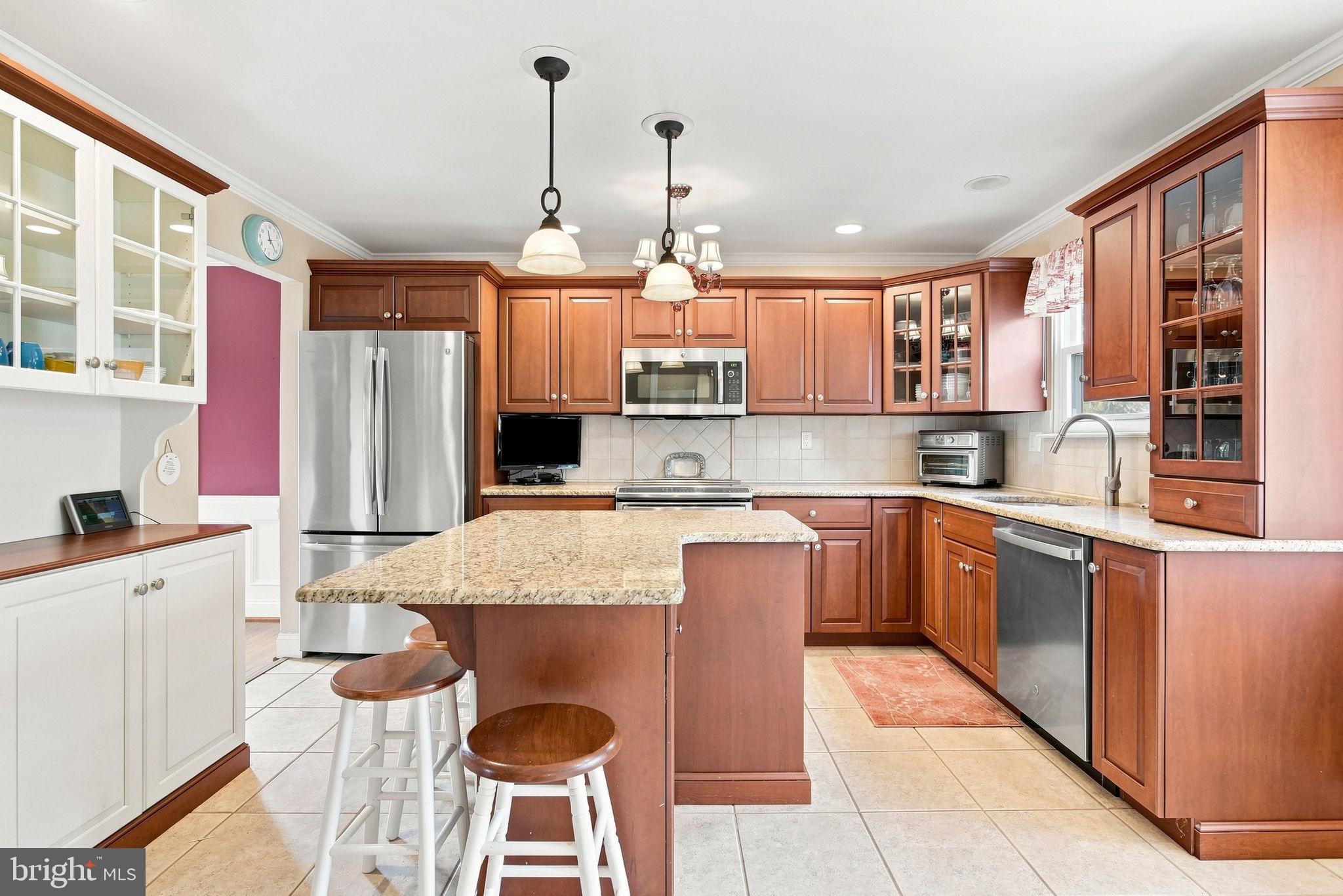 1066 HACKNEY CIRCLE