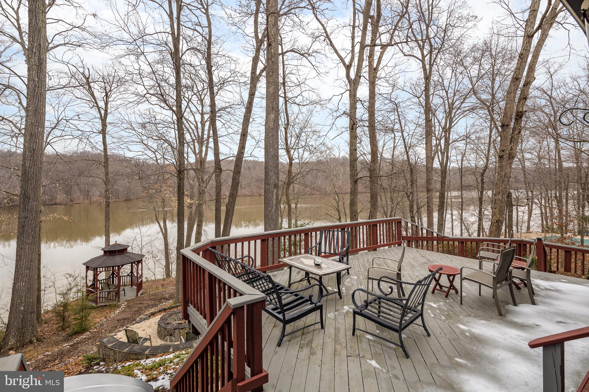 OCCOQUAN OVERLOOK - Residential