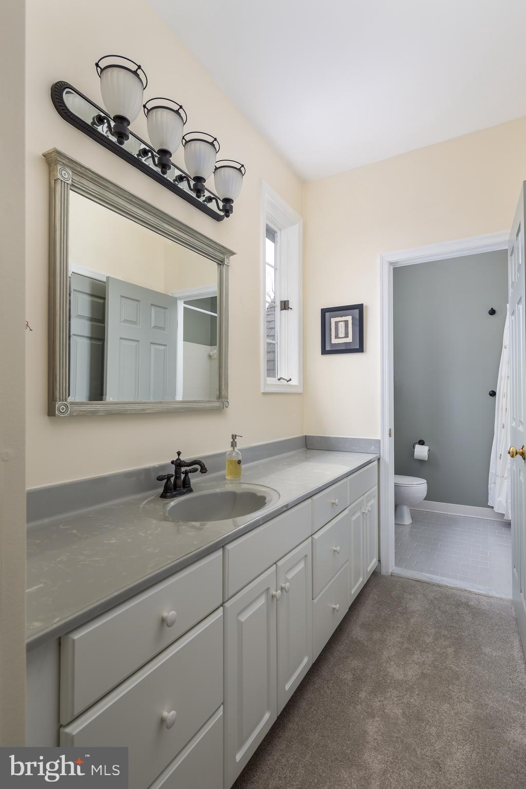 OCCOQUAN OVERLOOK - Residential