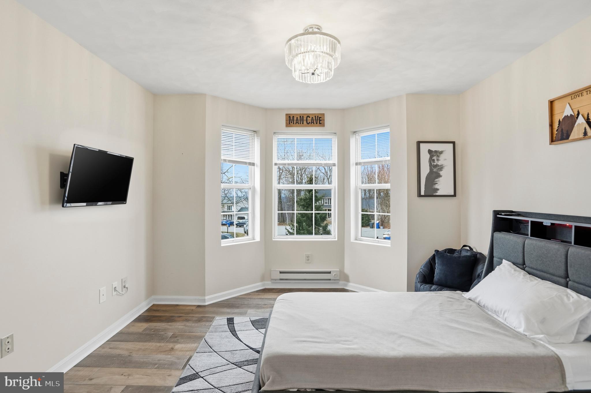 PARK AVE ESTATES - Residential