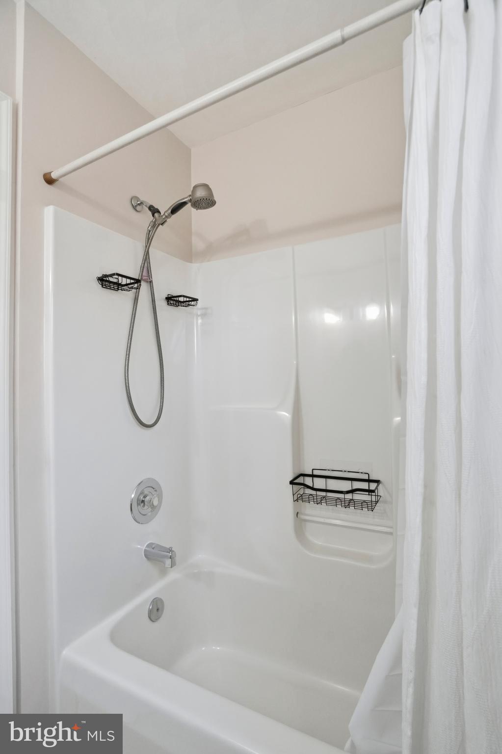 PARK AVE ESTATES - Residential