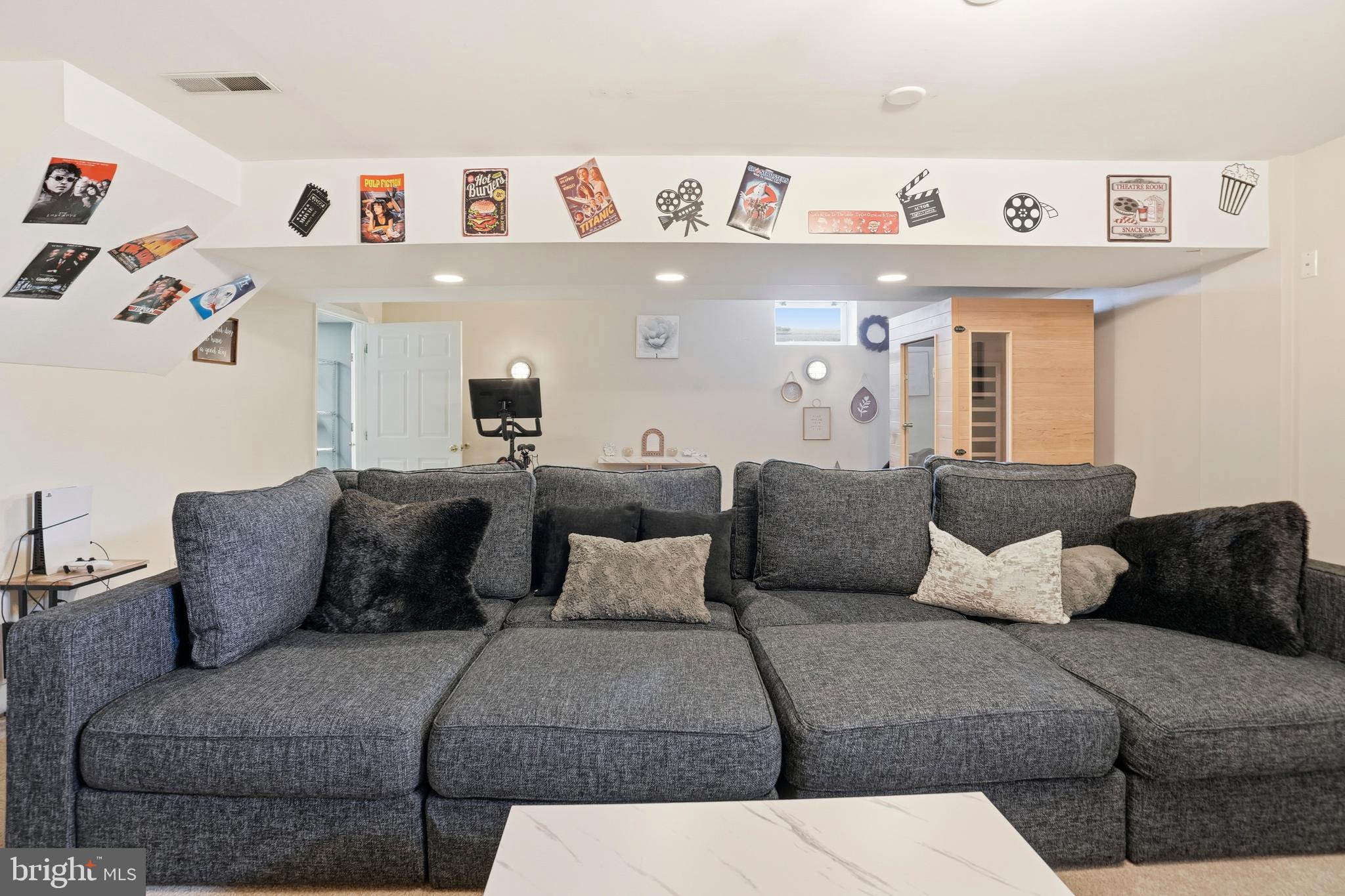 PARK AVE ESTATES - Residential