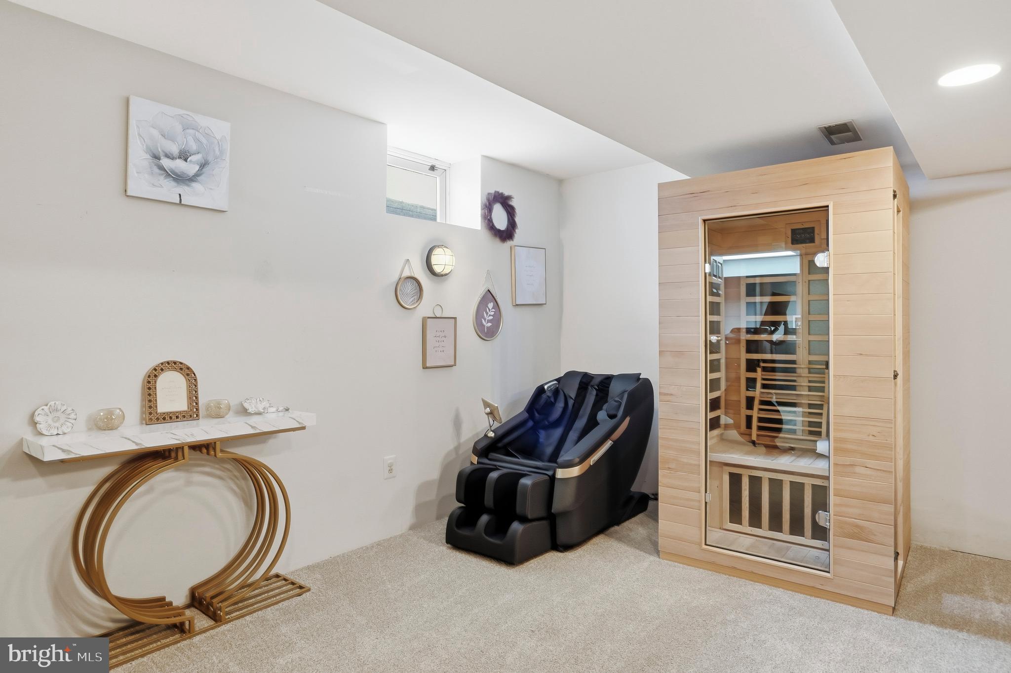 PARK AVE ESTATES - Residential