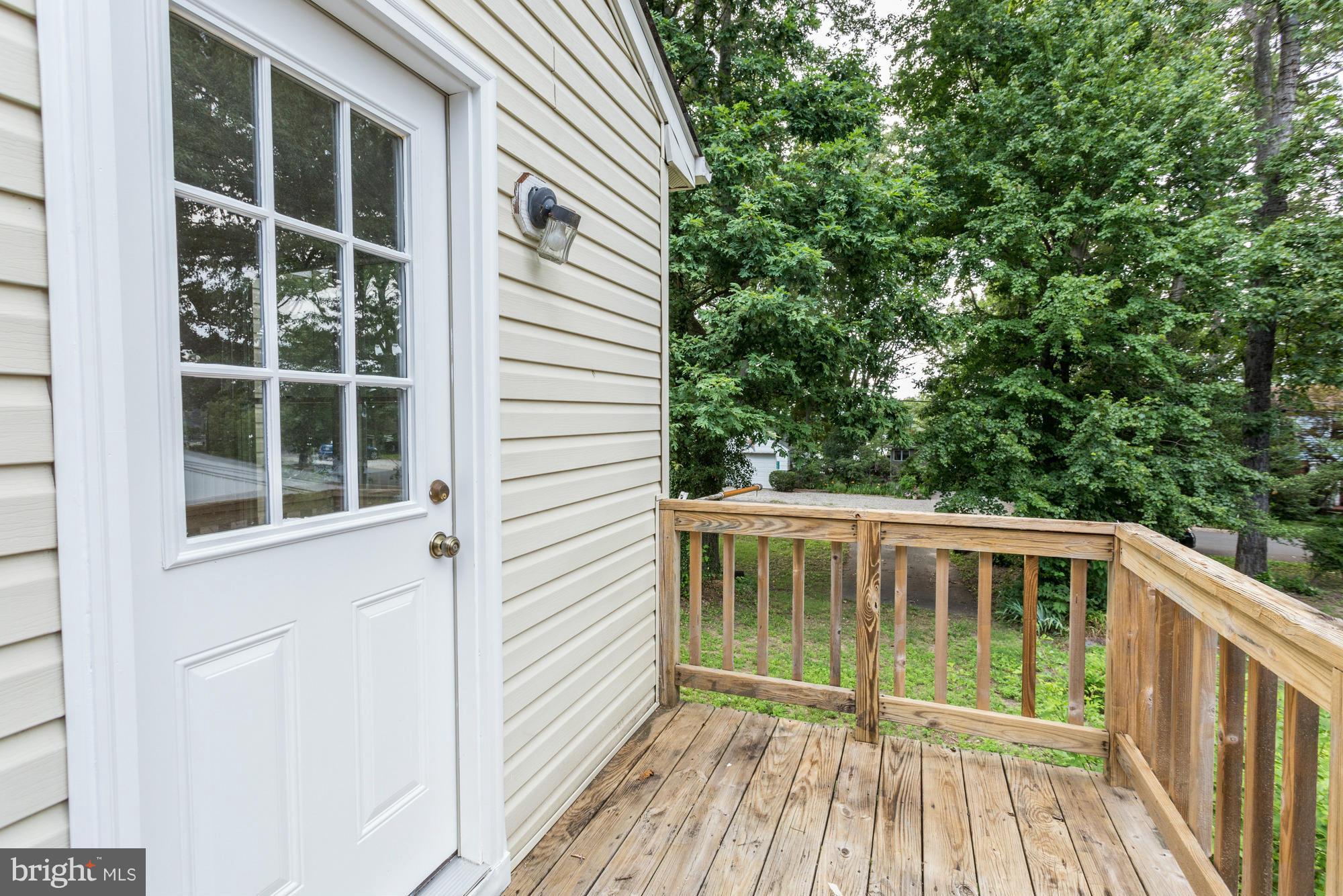 SUNRISE BEACH - Residential