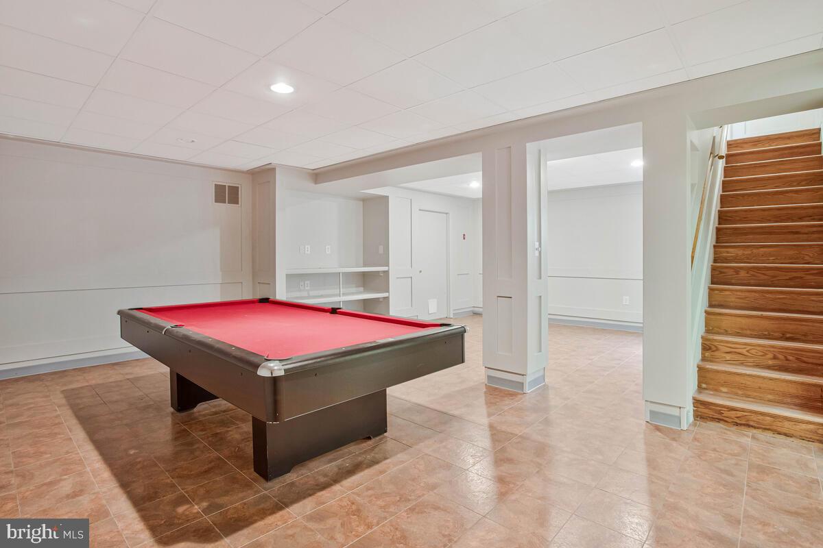 SHORES OF CALVERT - Residential