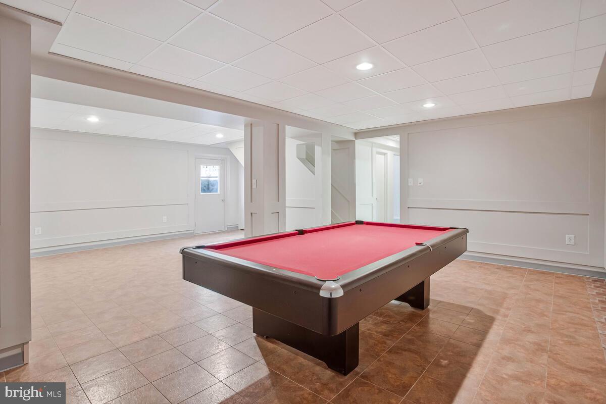 SHORES OF CALVERT - Residential