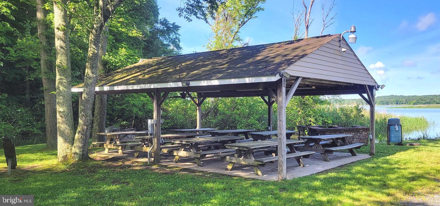 SHORES OF CALVERT - Residential