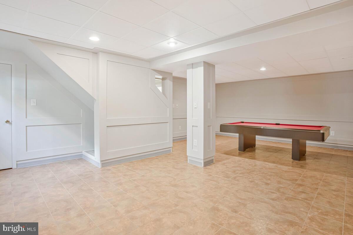 SHORES OF CALVERT - Residential