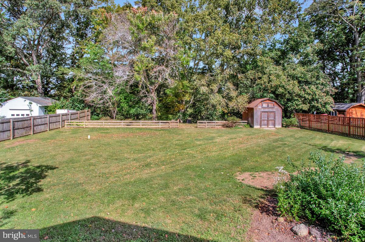 SHORES OF CALVERT - Residential