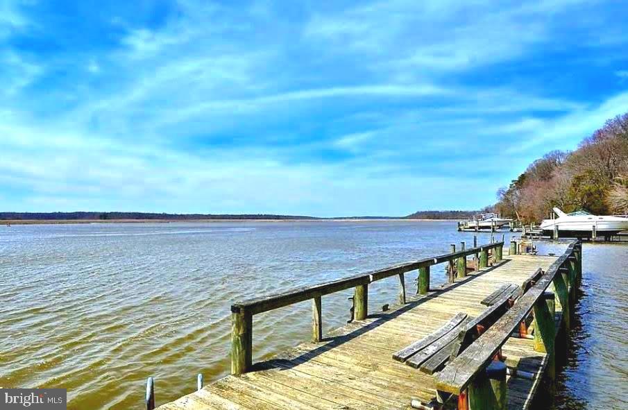 SHORES OF CALVERT - Residential