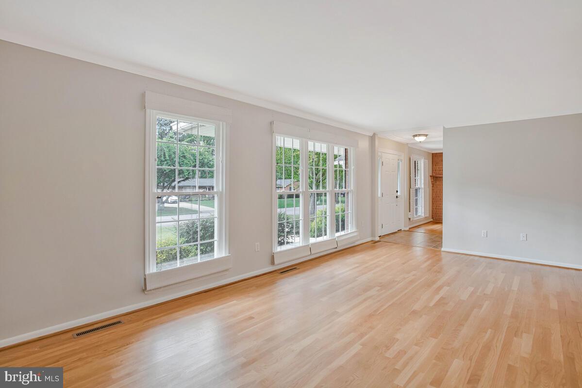 SHORES OF CALVERT - Residential