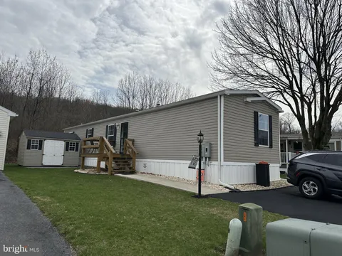 21 Mountain View Lane, Blandon, PA MLS: PABK2057406